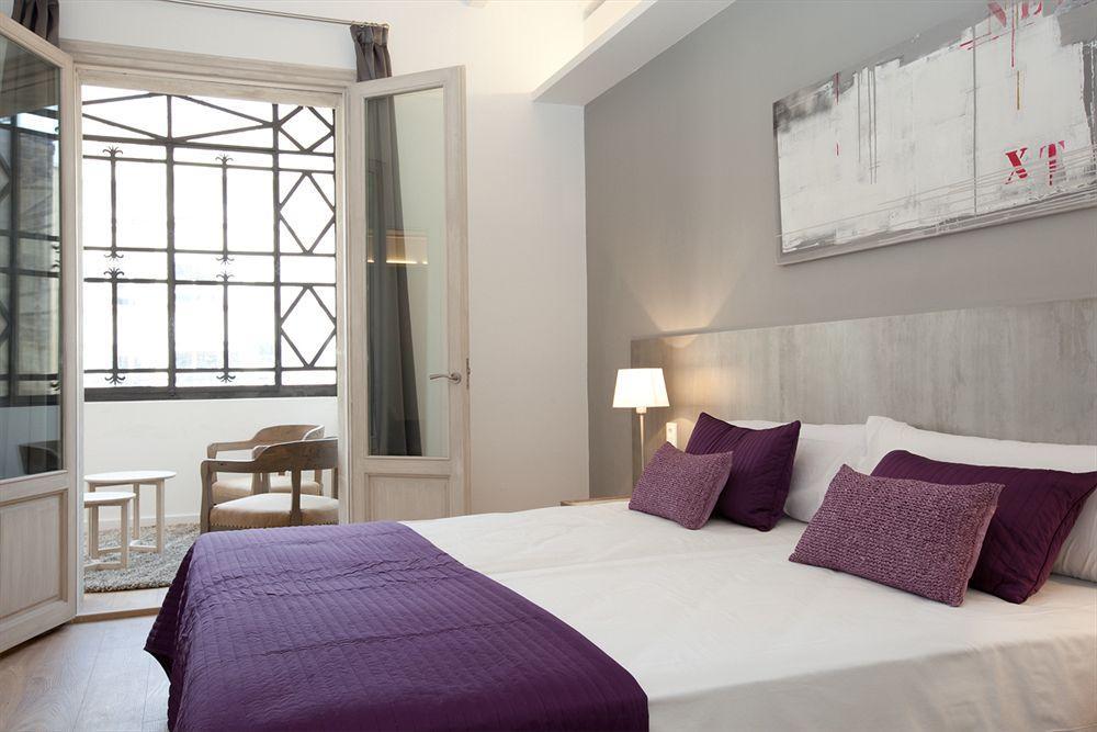 Rent Top Apartments Near Plaza De Catalunya บาร์เซโลนา ภายนอก รูปภาพ