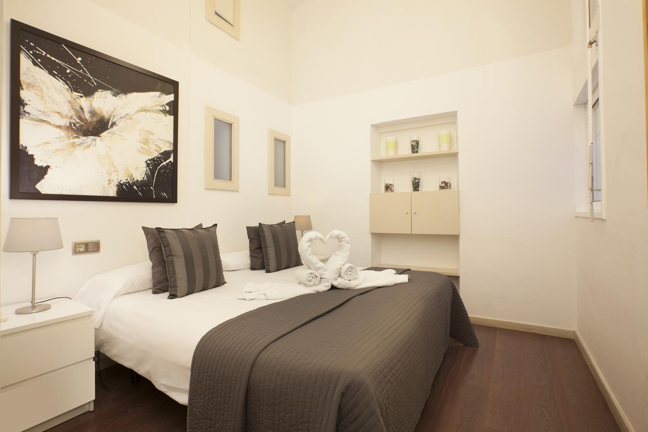 Rent Top Apartments Near Plaza De Catalunya บาร์เซโลนา ภายนอก รูปภาพ