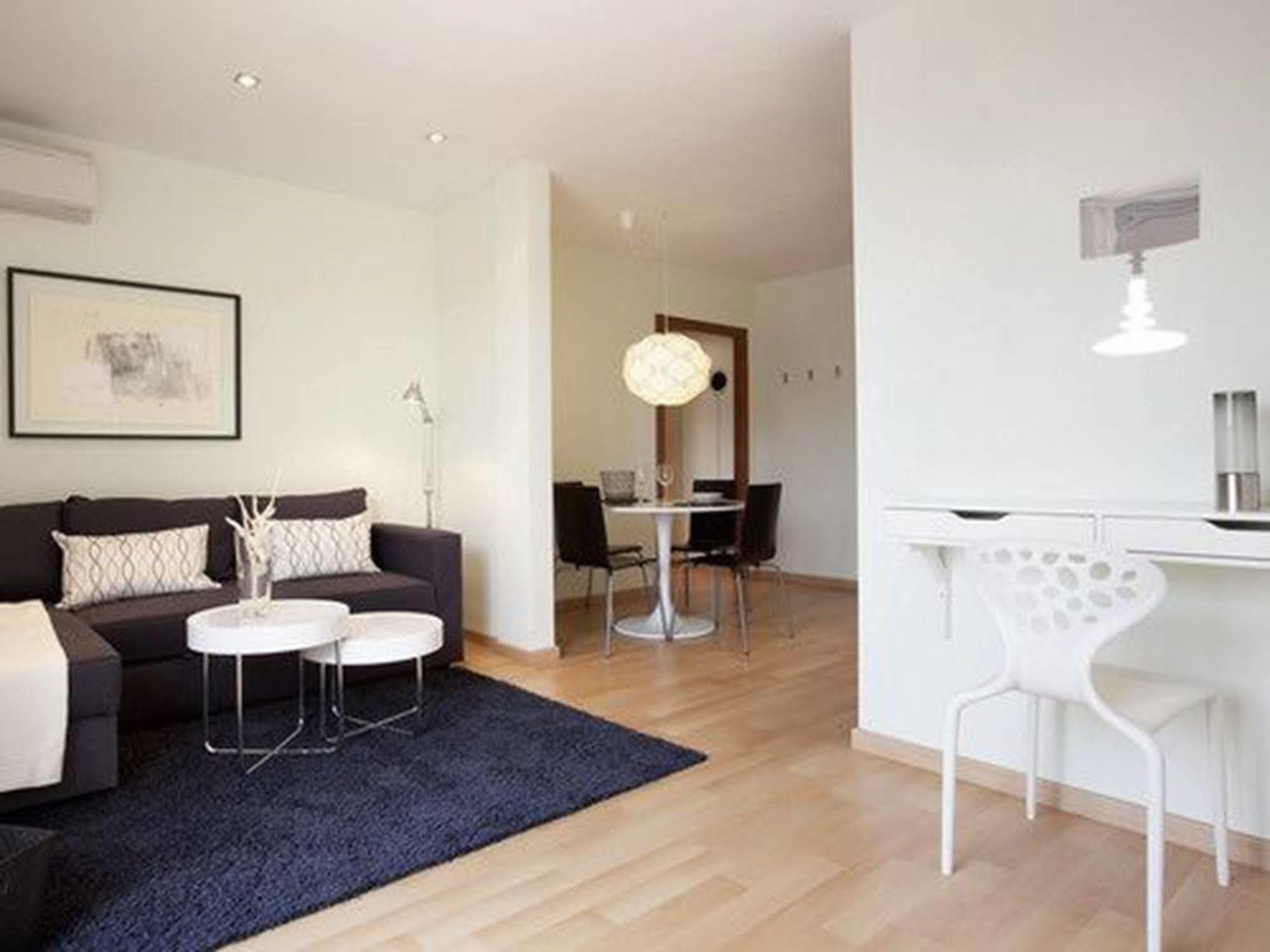 Rent Top Apartments Near Plaza De Catalunya บาร์เซโลนา ภายนอก รูปภาพ