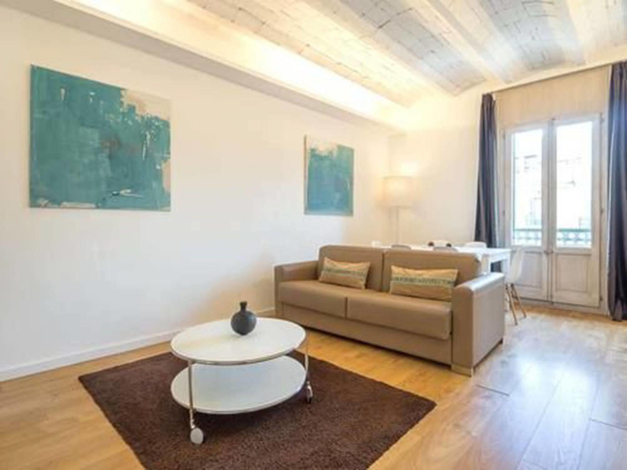 Rent Top Apartments Near Plaza De Catalunya บาร์เซโลนา ภายนอก รูปภาพ