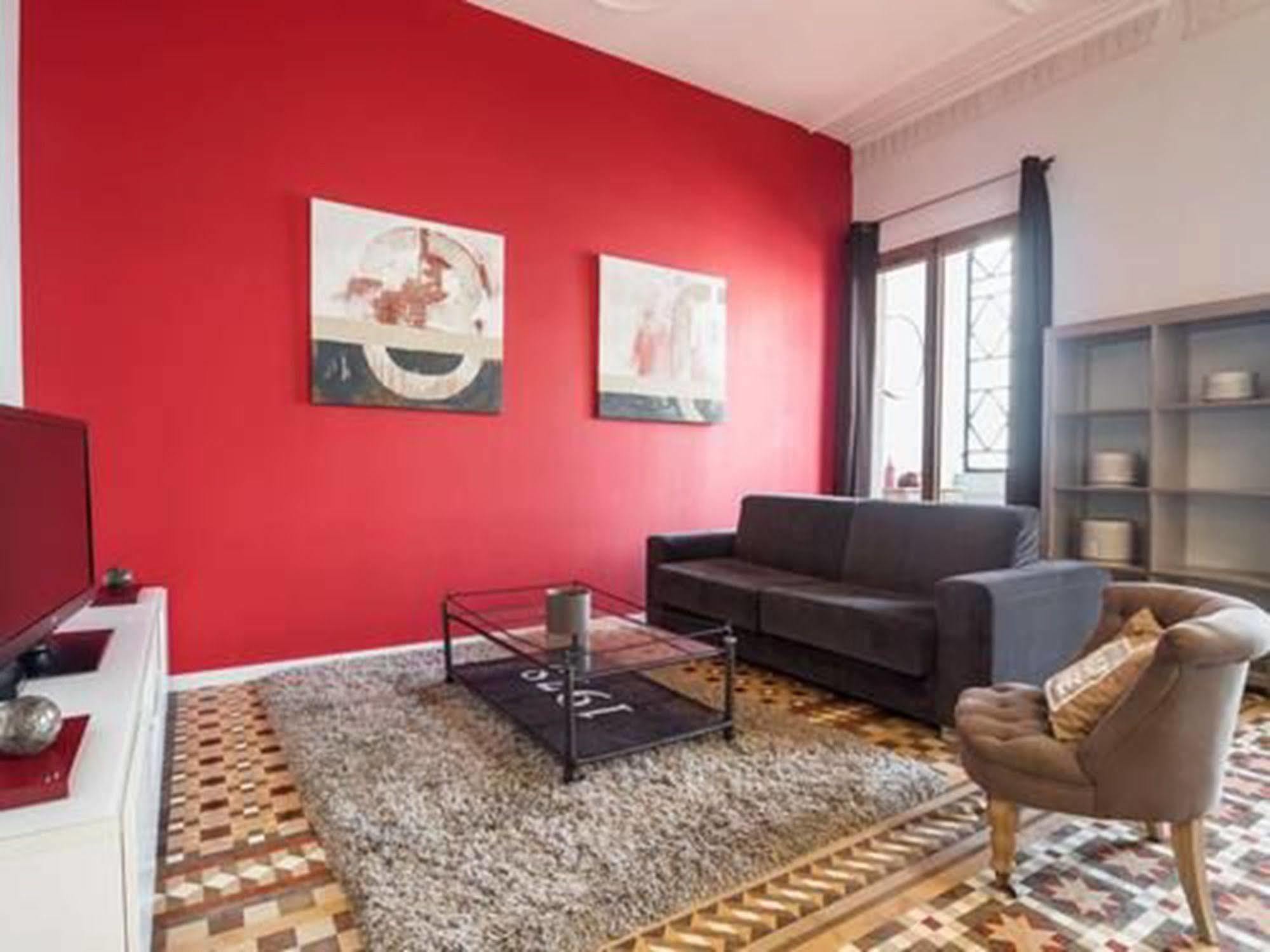 Rent Top Apartments Near Plaza De Catalunya บาร์เซโลนา ภายนอก รูปภาพ